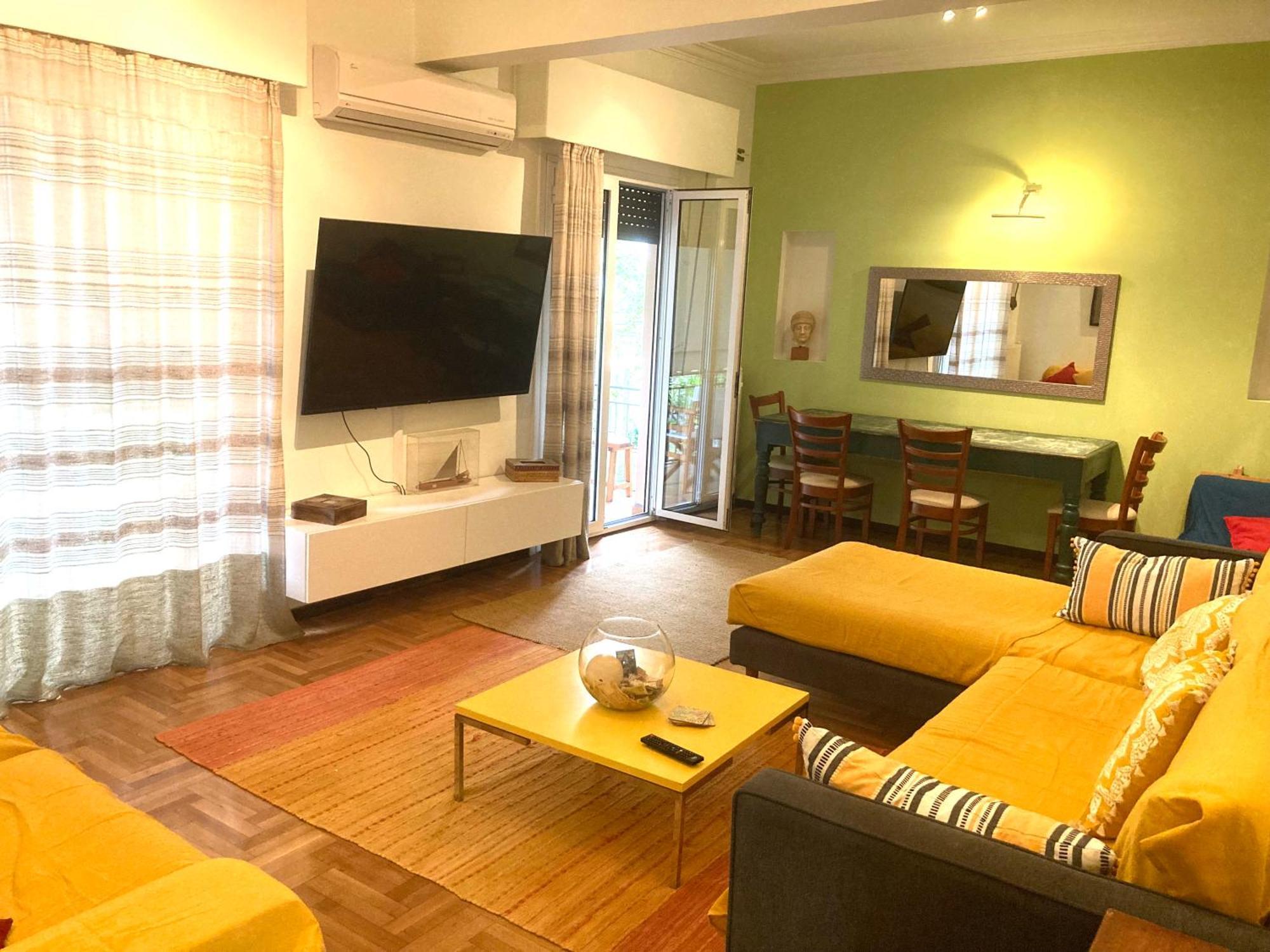 3 Bedder Condo In Ilisia, Megaro Mousikis Athènes Extérieur photo