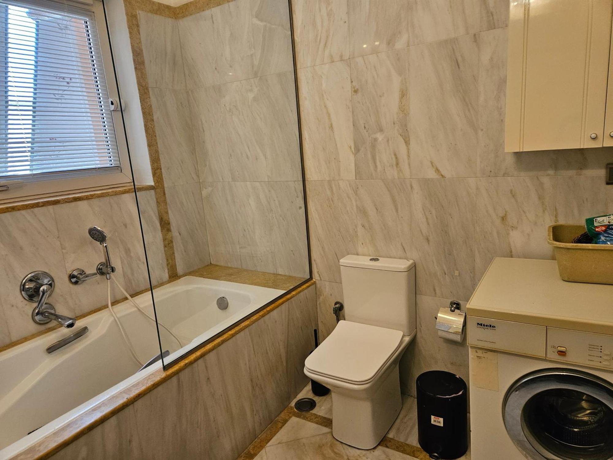 3 Bedder Condo In Ilisia, Megaro Mousikis Athènes Extérieur photo