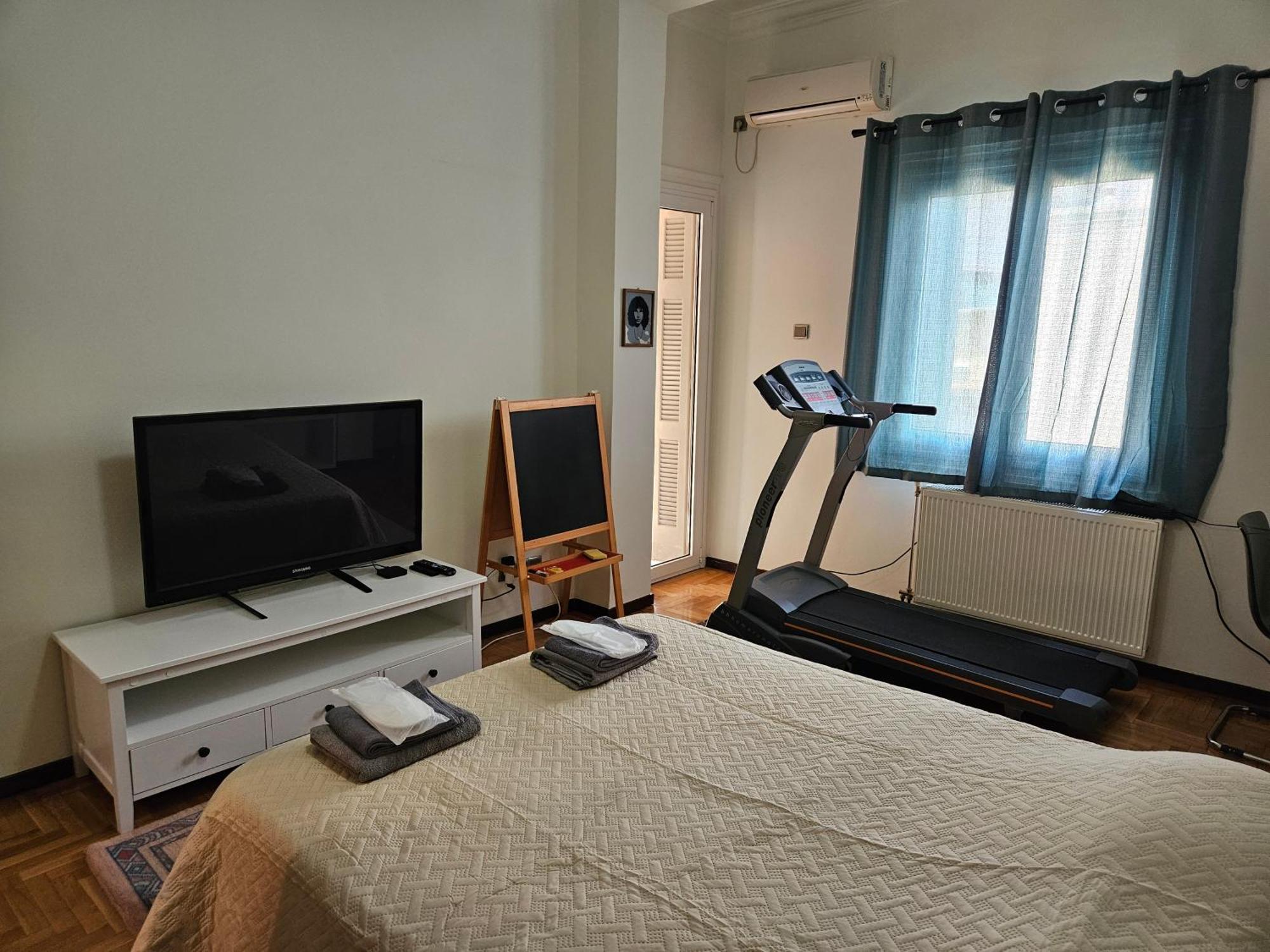 3 Bedder Condo In Ilisia, Megaro Mousikis Athènes Extérieur photo